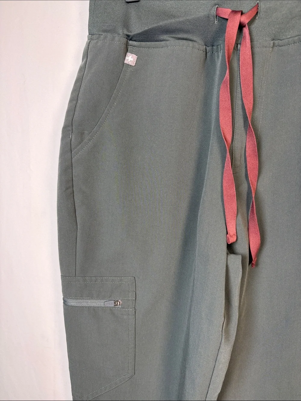FIGS Zamora Petite Jogger Scrub Bottoms W22SW2012P size Small/Petite